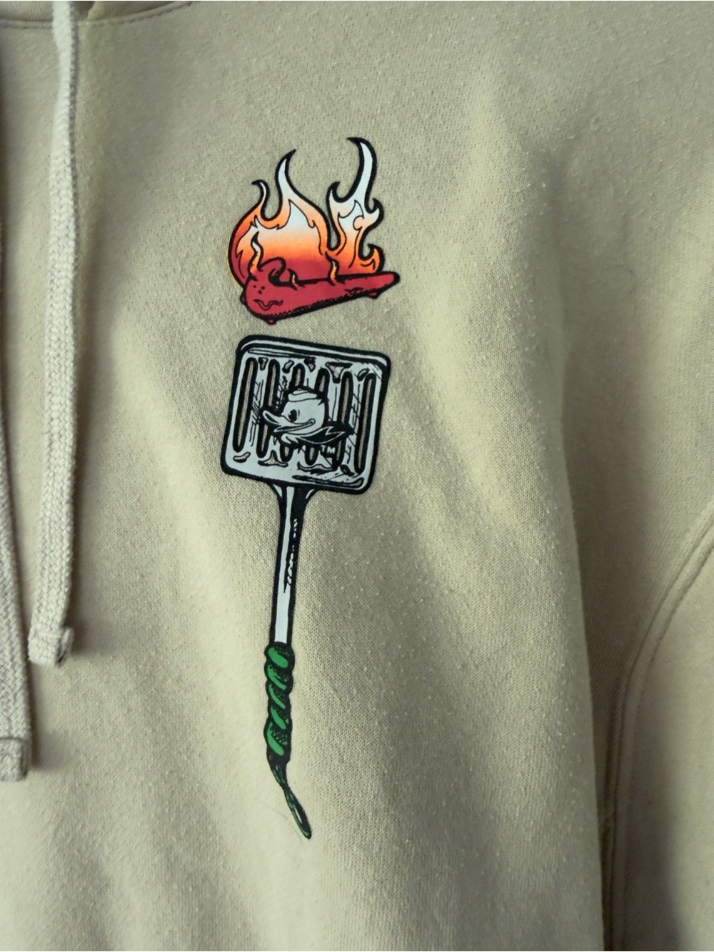 Nike Oregon Ducks Pullover Hoodie with Unique Tailgating Design - Picture 3 of 4